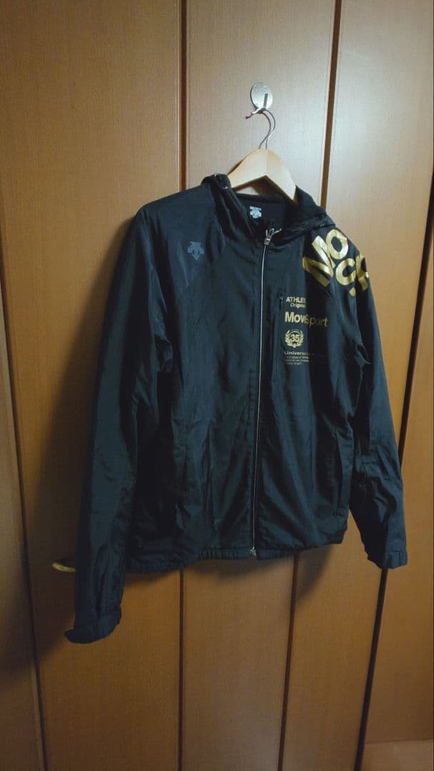 デサント　セットアップ　防寒仕様　中厚　シャカシャカ　黒　Lサイズ