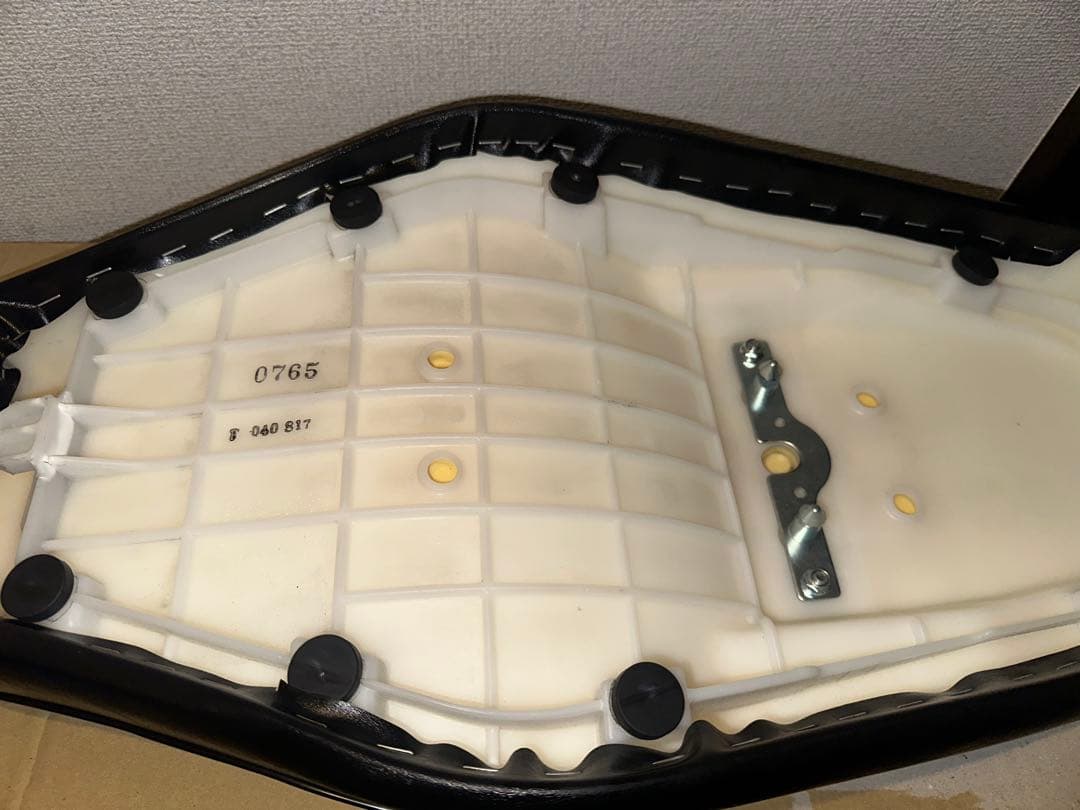 Kawasaki W800street 純正シート