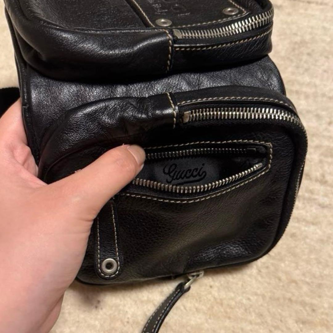 GUCCI ボディバッグ レザー 革 バッグ