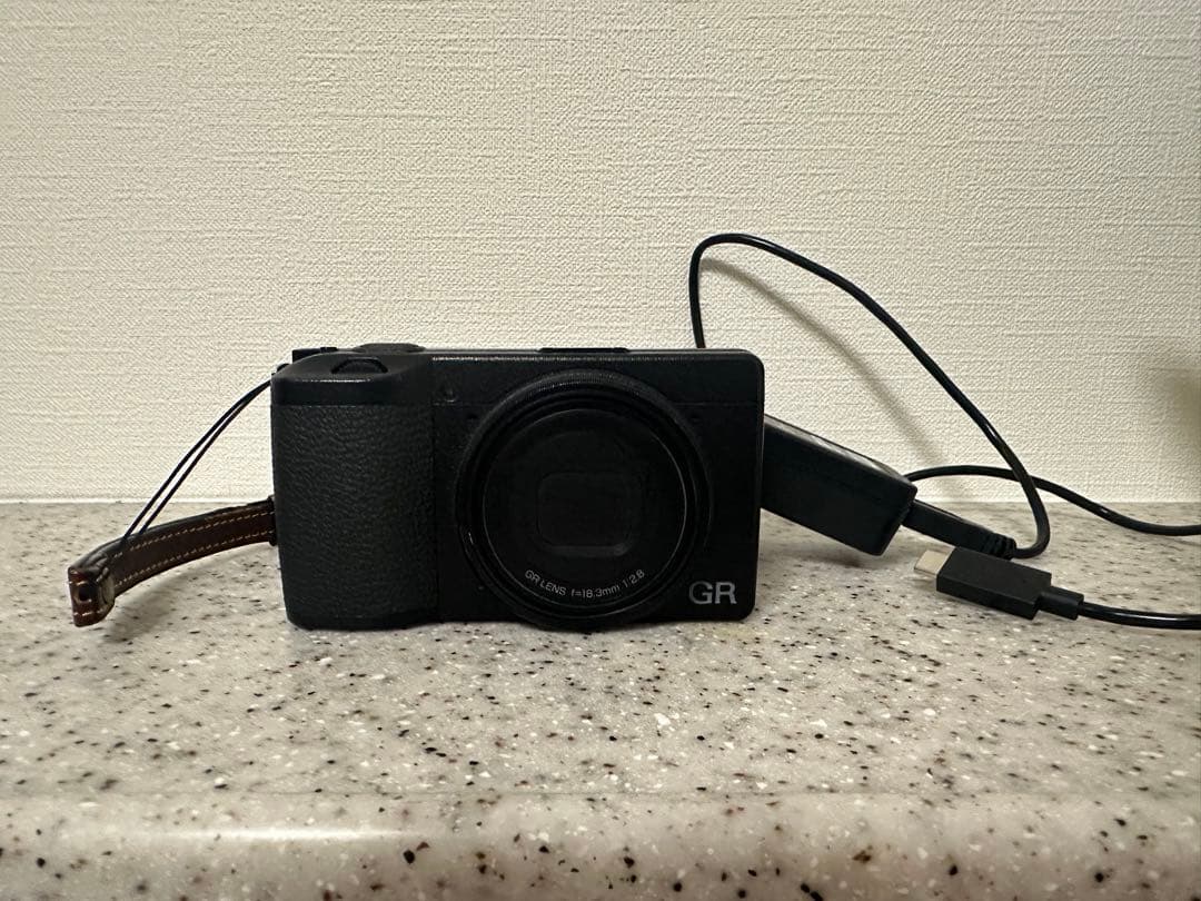 【映り込み有】RICOH GR III コンパクトデジタルカメラ