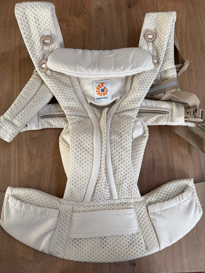エルゴベビーオムニブリーズ 抱っこ紐 ナチュラルベージュ