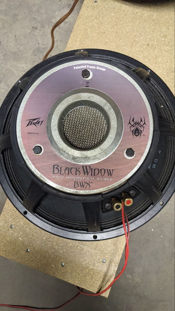 PEAVEY 1508 HE BWX SPKR ペア