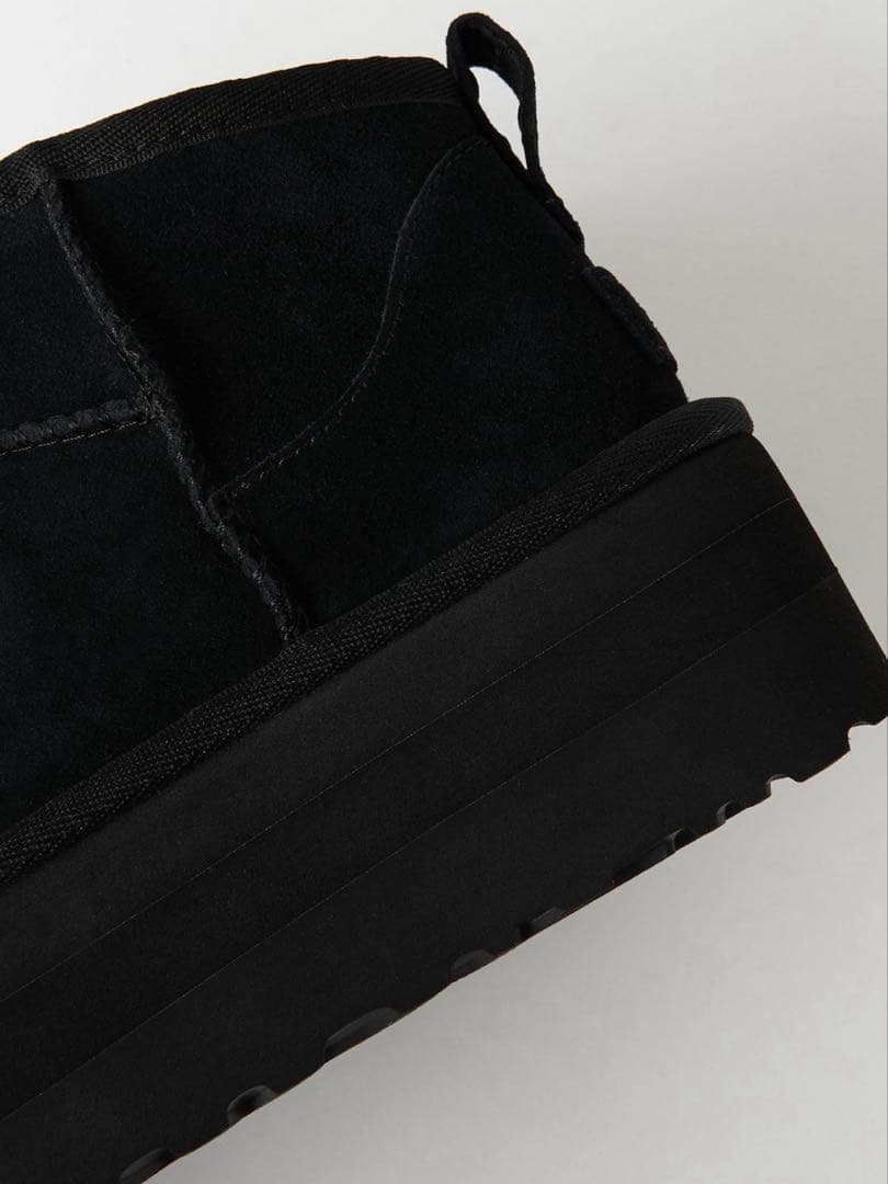 UGG クラシックウルトラミニ プラットフォーム 24cm ブラック