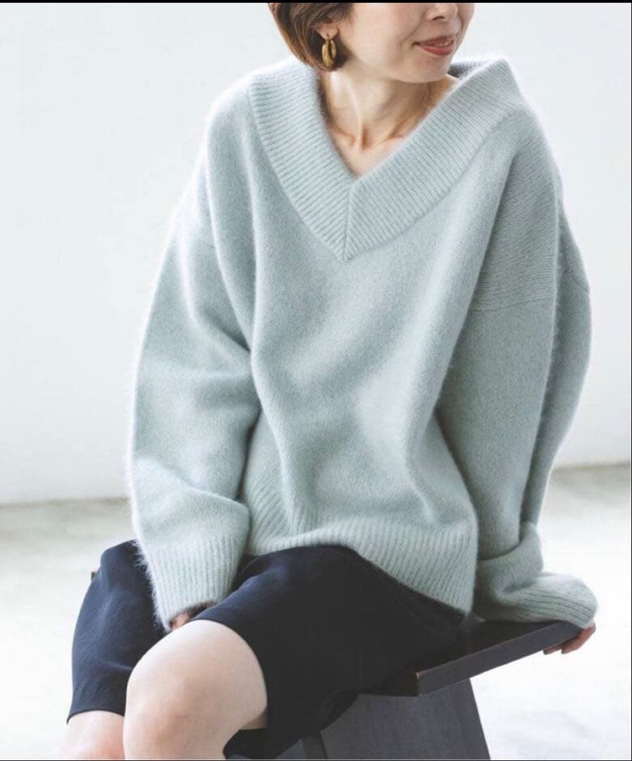 YAK/ヤク ワイドVネックニット ノーブル