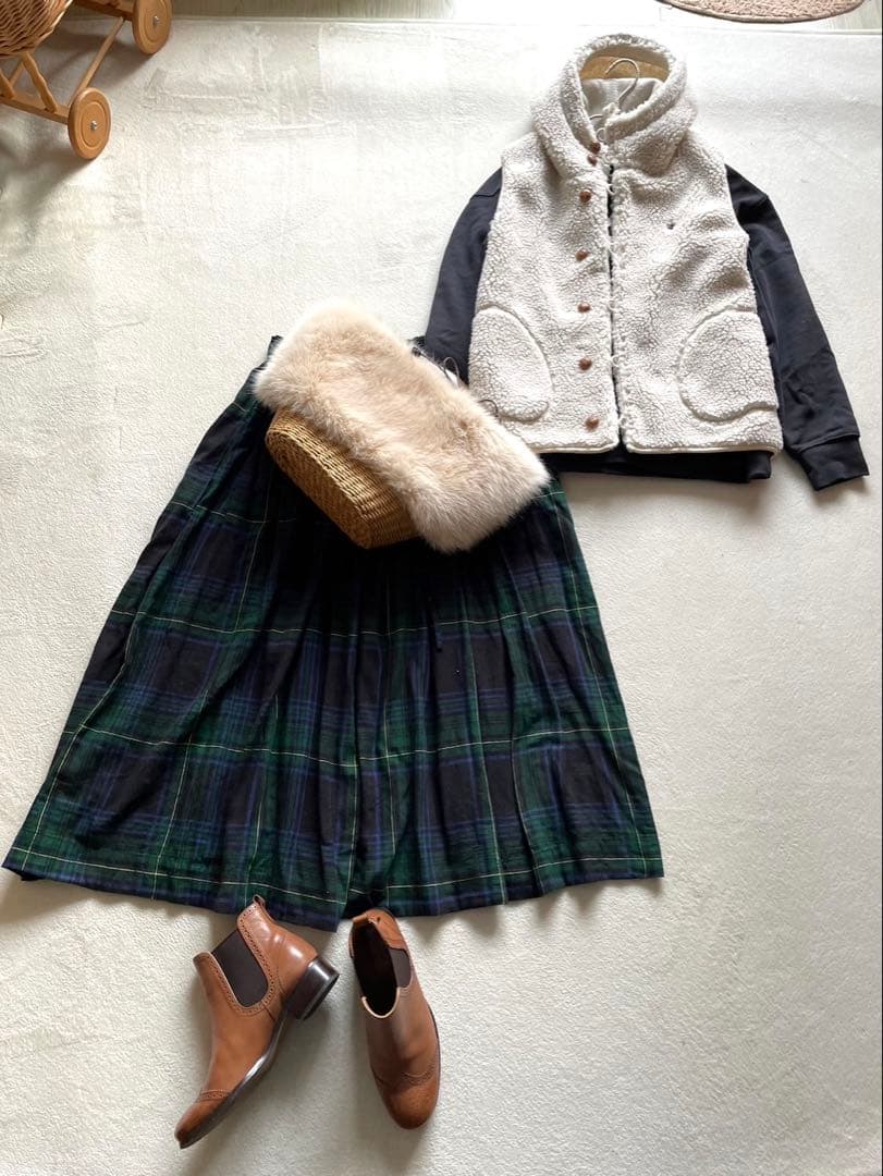 新品タグ付きGymphlex ボアベストURBAN RESEARCH DOORS