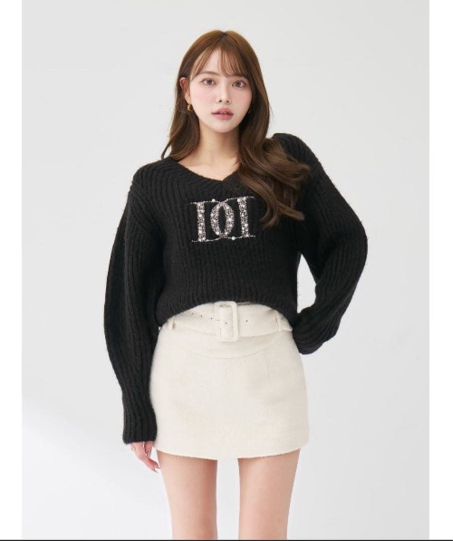 ダーリッチ　ファンシービーズDDロゴボリュームニットトップス　黒　BLK