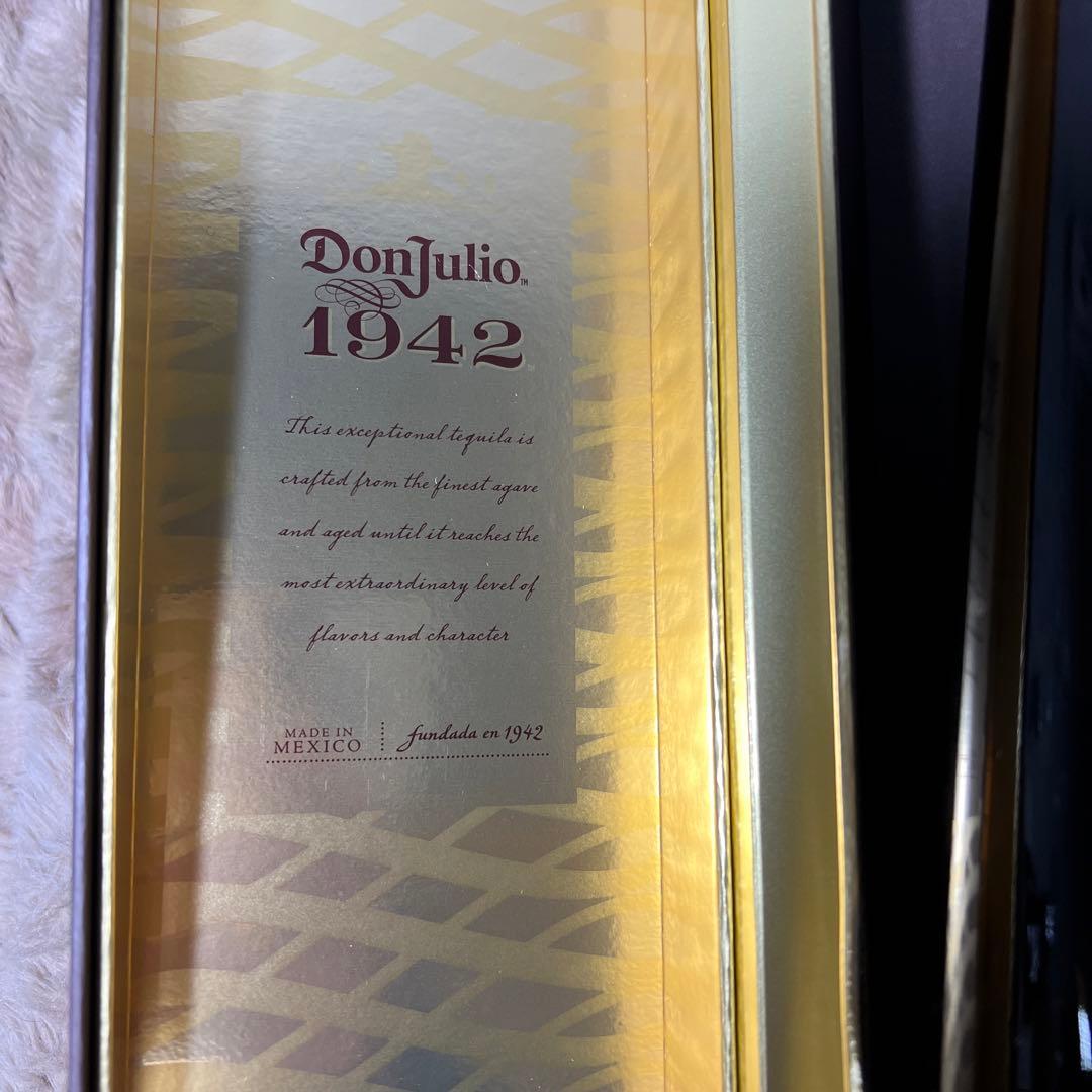 新品未開封　ドン・フリオ 1942 750ml 箱入りテキーラ ギフトBox入り