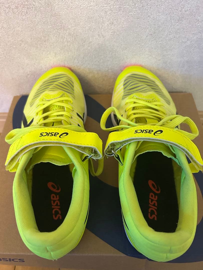 ふわふわ様　ASICS SP BLADE10 スパイクシューズ イエロー