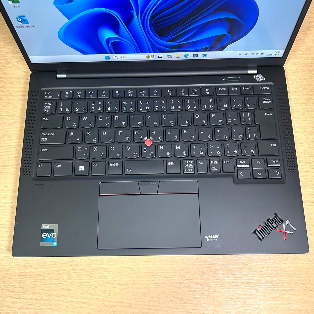 美品 Lenovo THINKPAD X1 CARBON Gen10 512GB