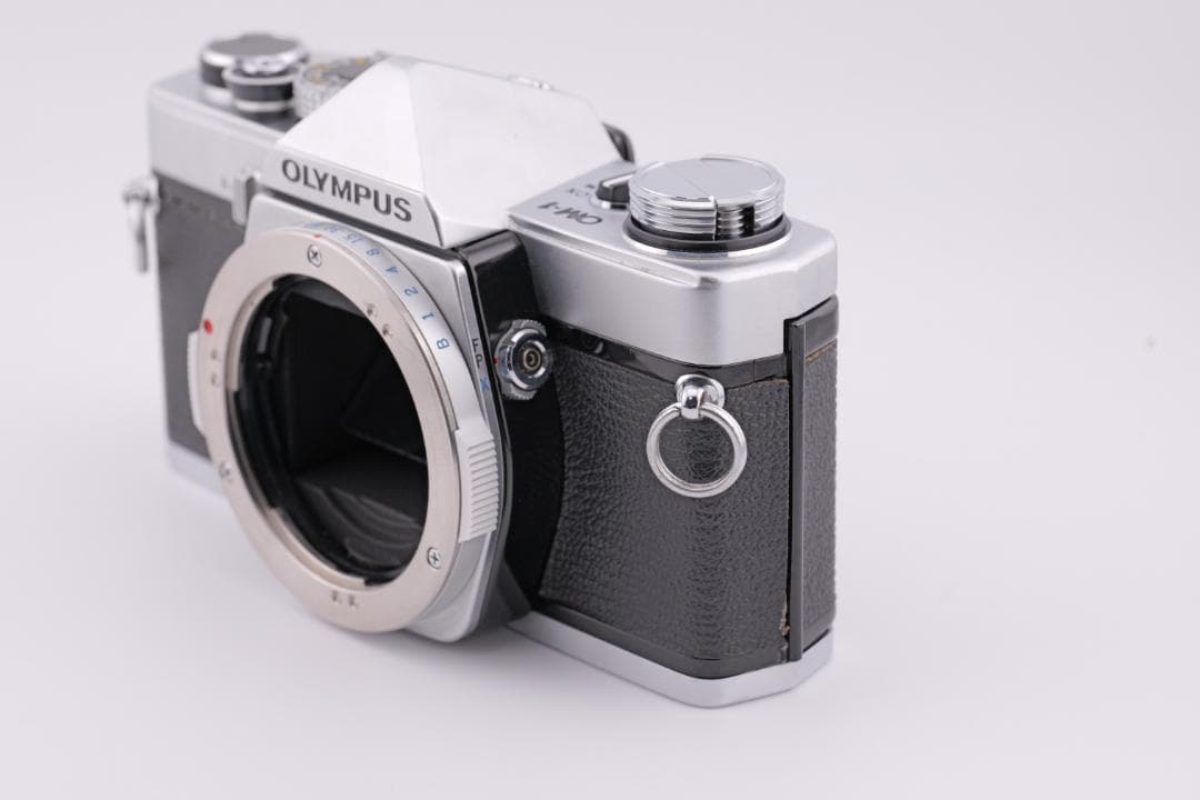 フィルムカメラ Olympus OM-1 + AUTO-W 28mm F3.5
