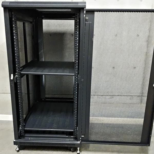 コンパクト19インチサーバーラック CP-SVC24U