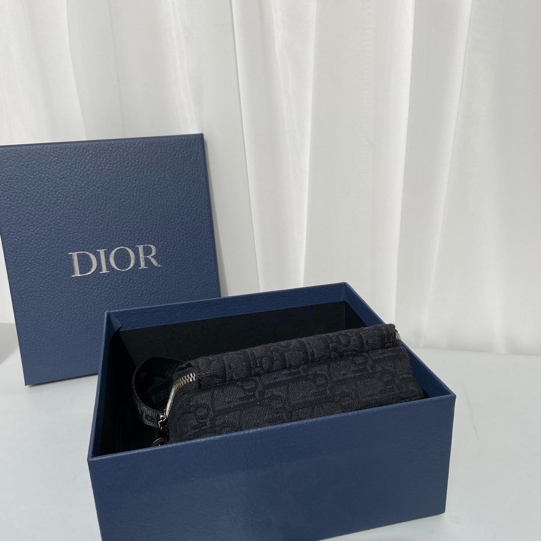 美品ノベルティ　ショルダーバッグ　ブラック　バッグ