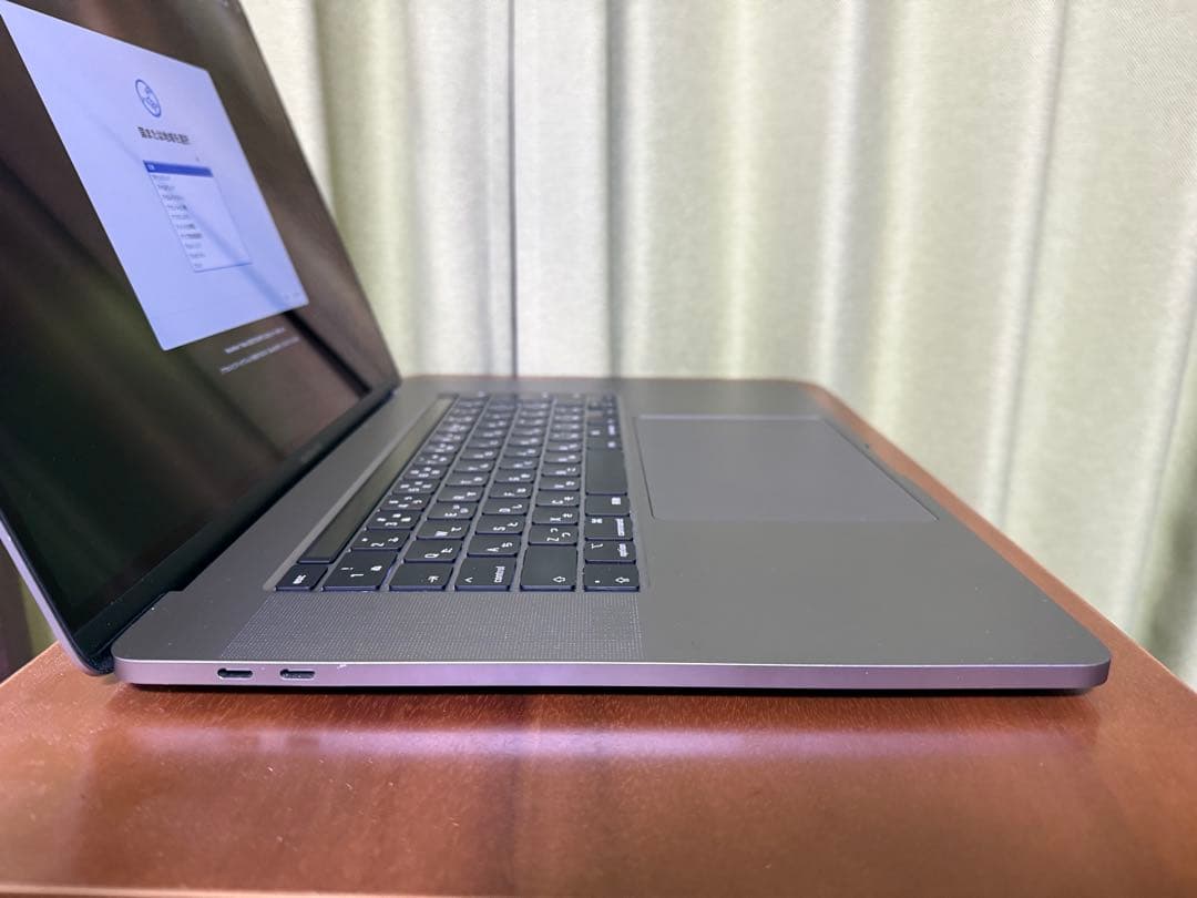 MacBook本体 Macbook Pro 16 2019 core i7 16GB 512GB