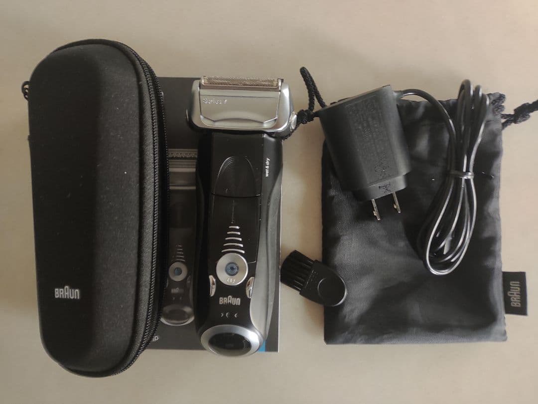 ☆良品☆BRAUN ブラウン 電動シェーバー 7840S