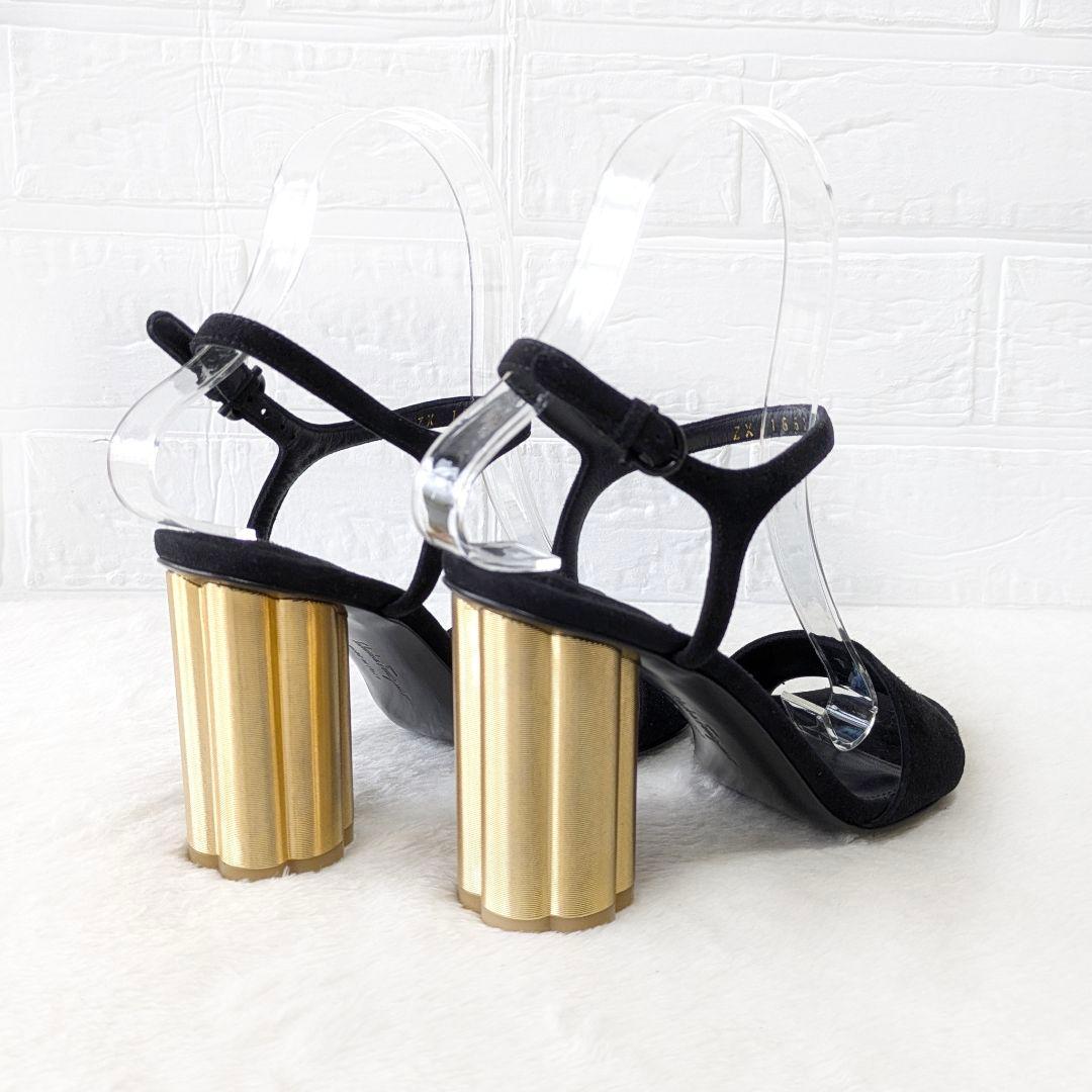 ✨極美品✨フェラガモ フラワーヒール サンダル ブラック