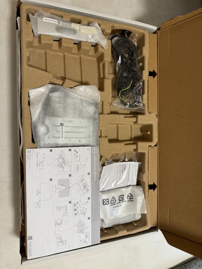 【美品・箱付き】Dell モニター本体 S2721D