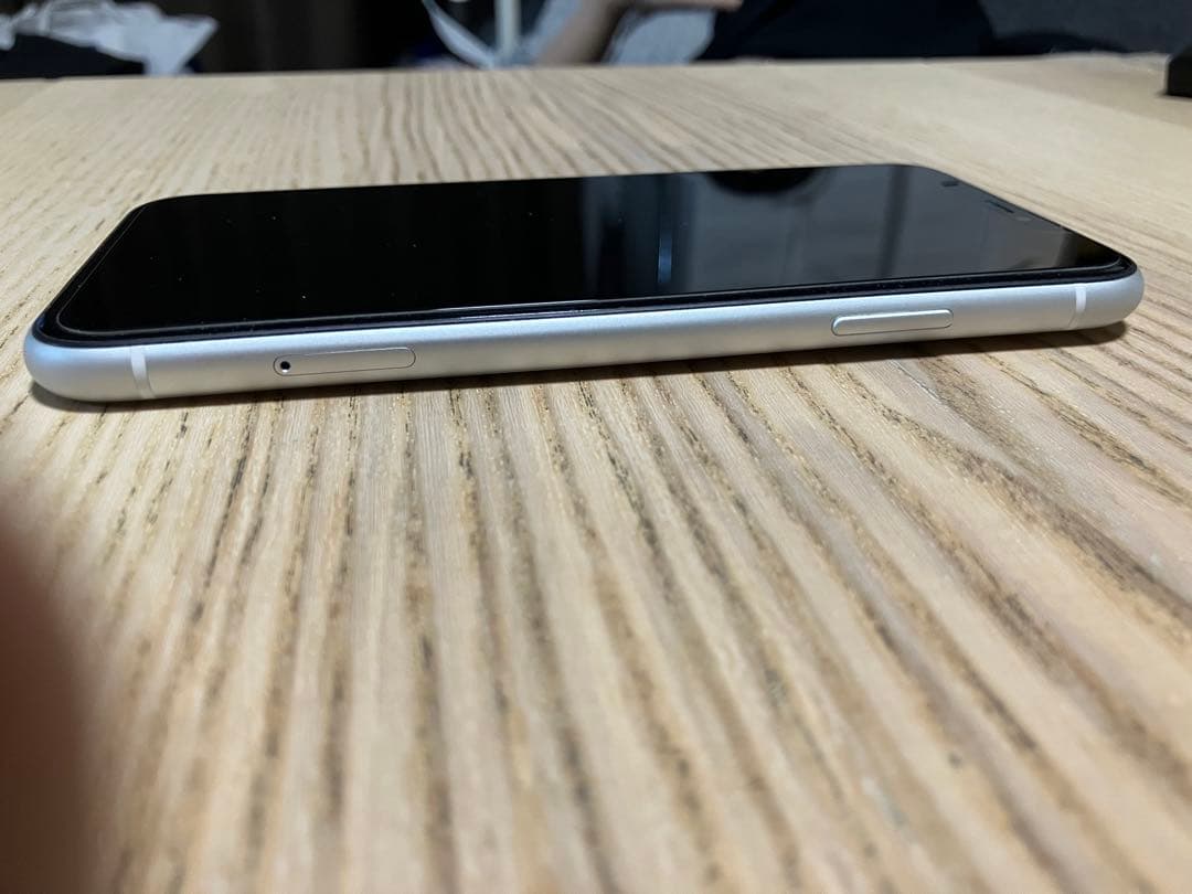 iPhone XR 64GB ホワイト｜SIMロックなし｜初期化済｜動作品｜