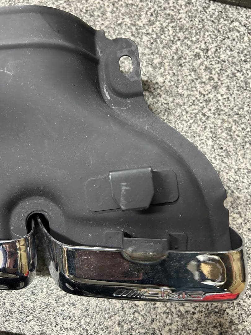 a*a様 メルセデスベンツ　AMG 純正マフラーカッター？