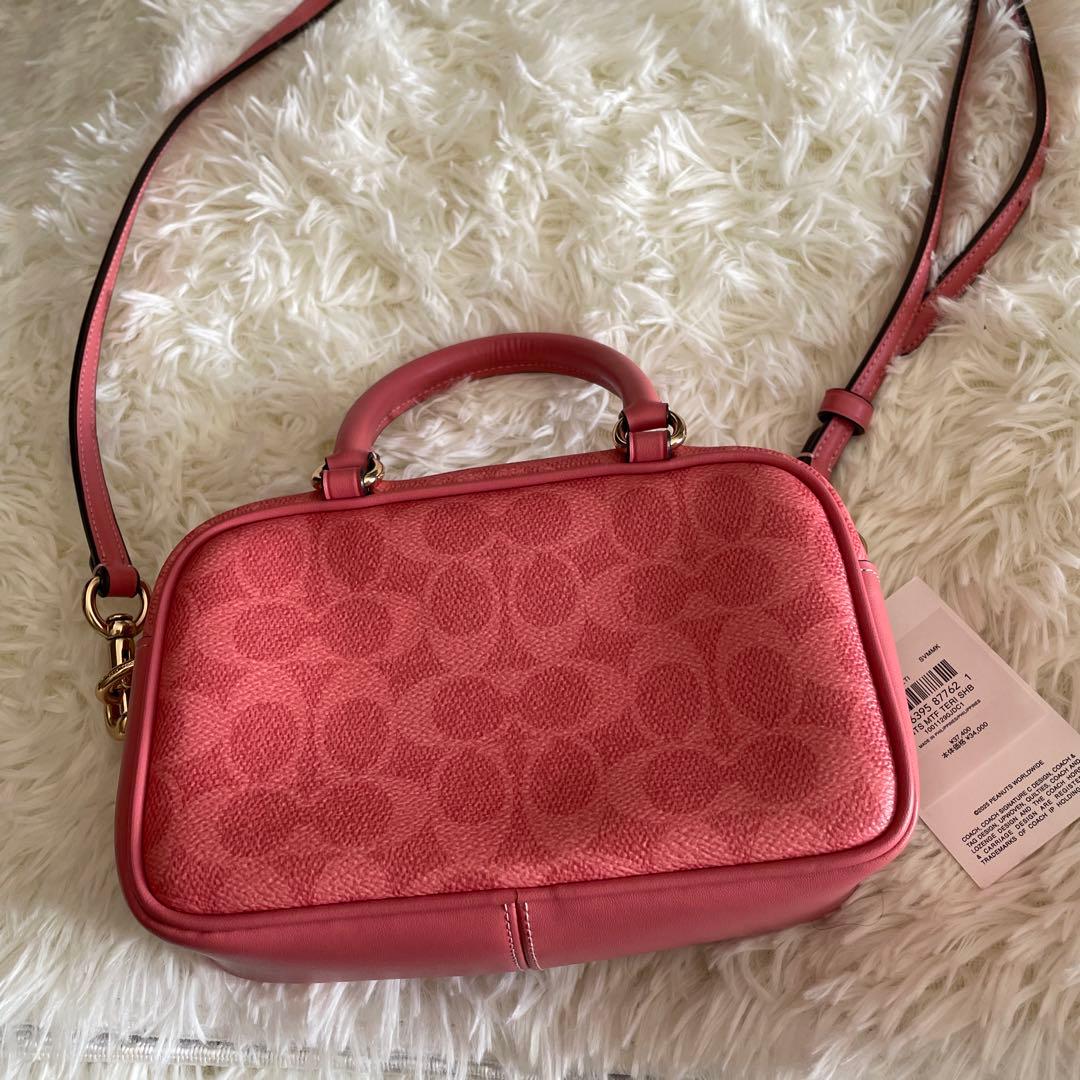 本日限定価格COACH x PEANUTS LUCY ショルダーバッグ新品未使用