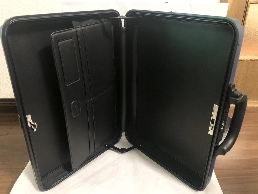 【正規品】ゼロハリバートン ポリカーボネート　アタッシュケース 80011