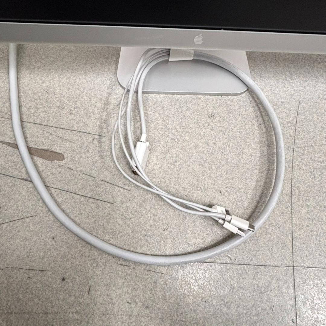 Apple CINEMA HD DISPLAY　A1083　ディスプレイ　③