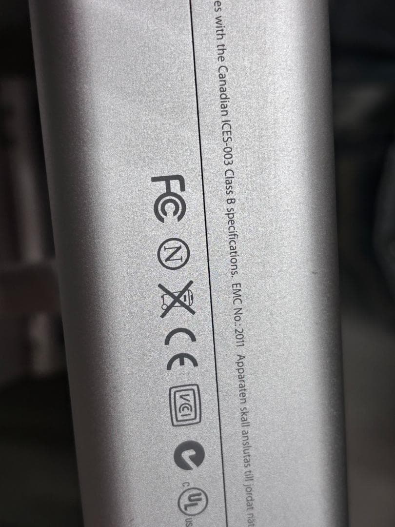 Apple CINEMA HD DISPLAY　A1083　ディスプレイ　③