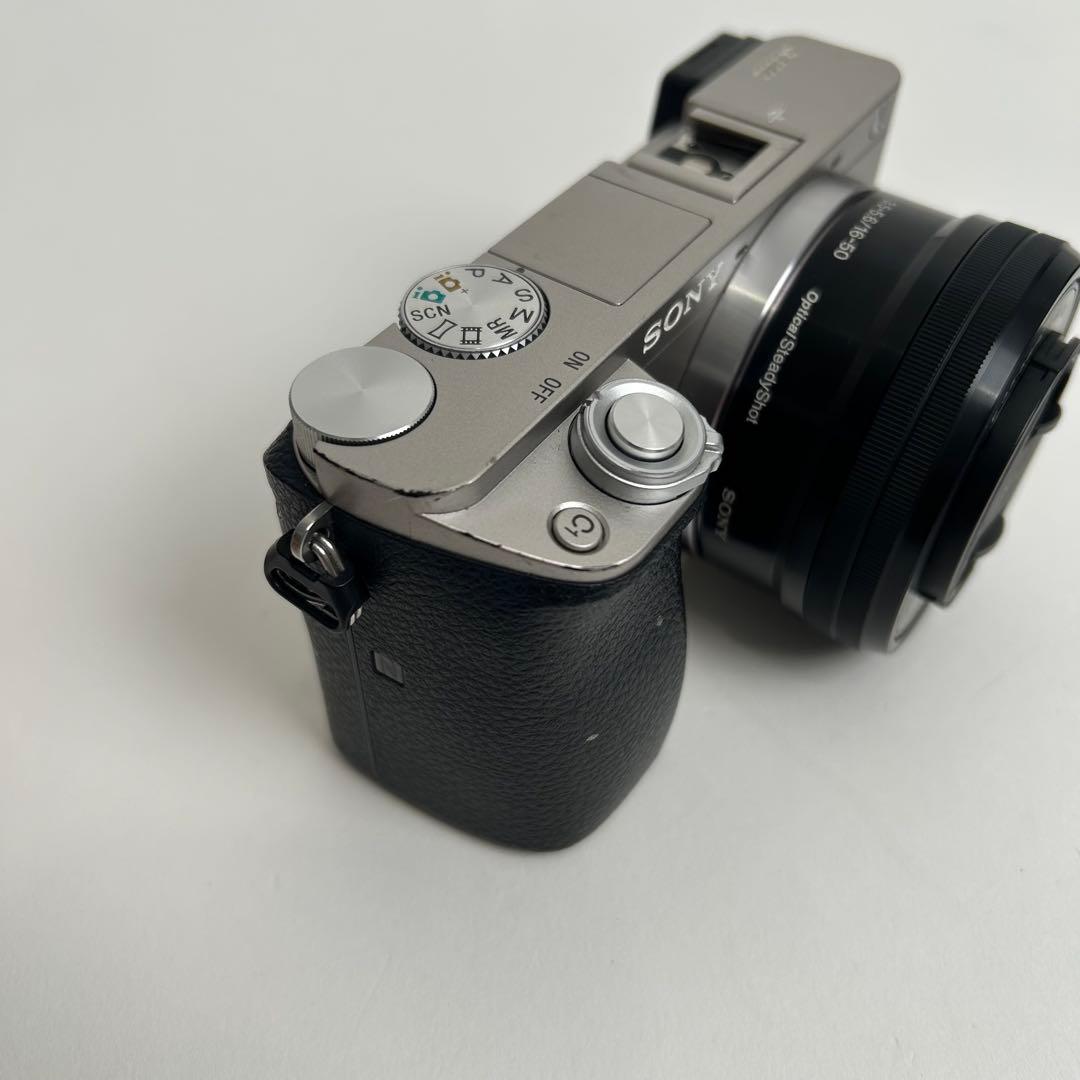 ［値下中］SONY α6000 ILCE-6000Y ダブルズームレンズキット