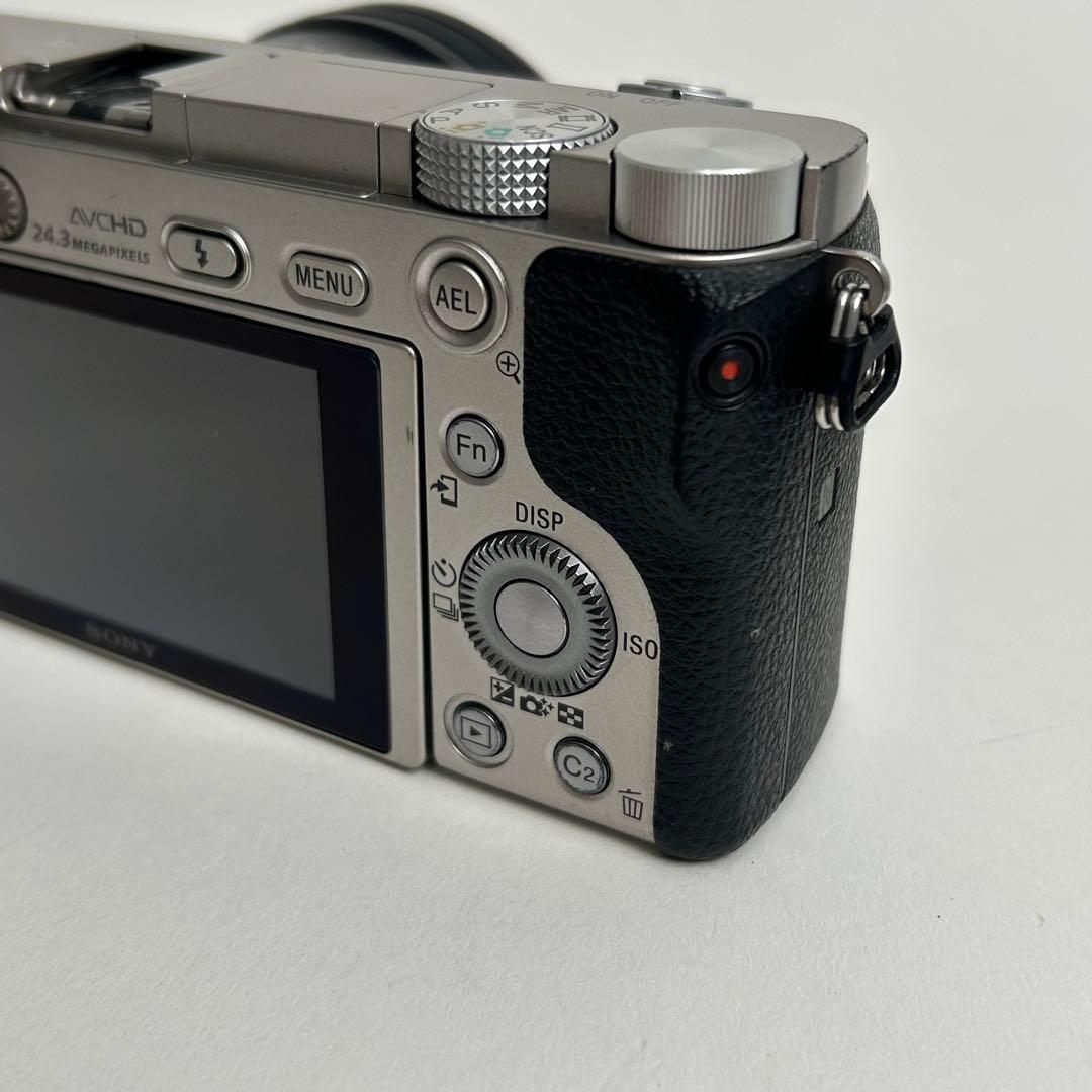 ［値下中］SONY α6000 ILCE-6000Y ダブルズームレンズキット