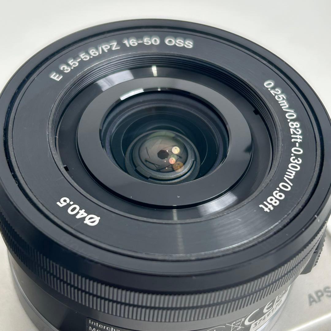 ［値下中］SONY α6000 ILCE-6000Y ダブルズームレンズキット