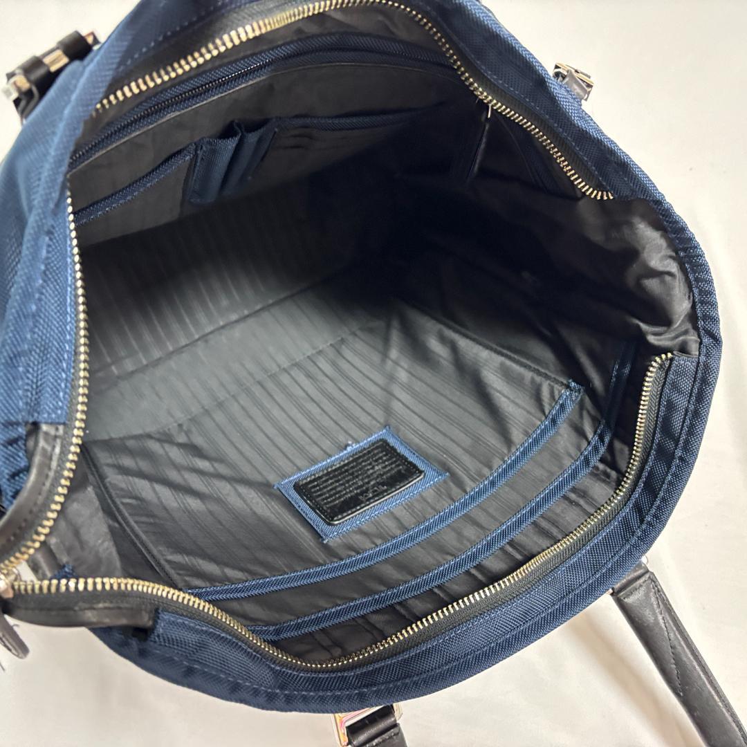 良品・限定 トゥミ JARVIS トートバッグ ビジネス ネイビー×ブラック