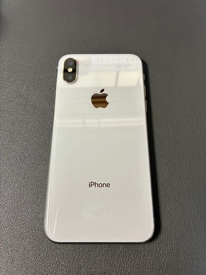 iPhone X 64GB シルバー