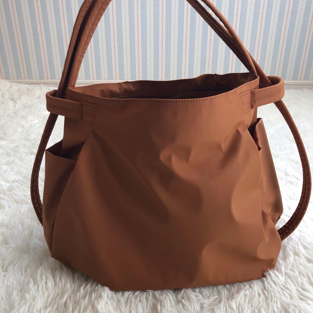 新品未使用✨イザック Y'SACCS トラベルショルダーリュック　キャメル