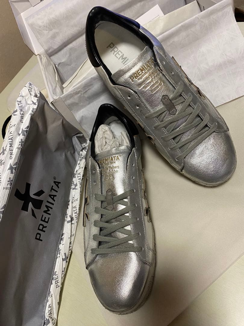 【新品未使用】PREMIATA シルバー スニーカー　4713