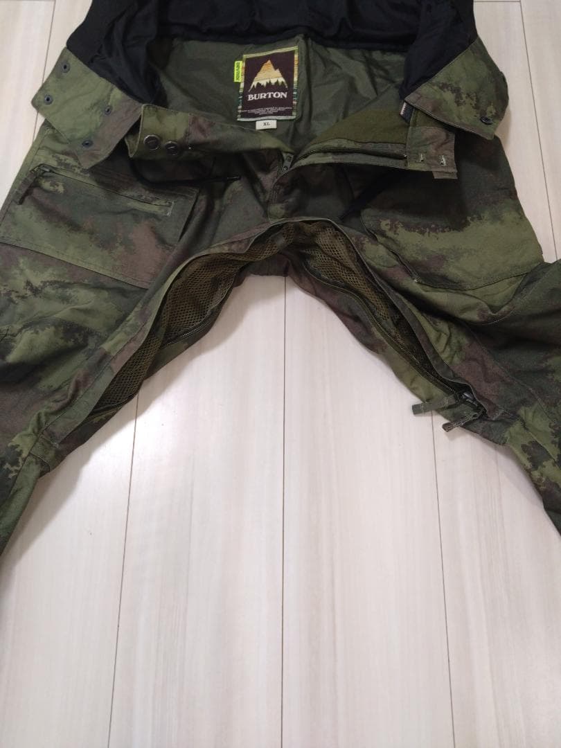 BURTON　ウェア　パンツ　未使用