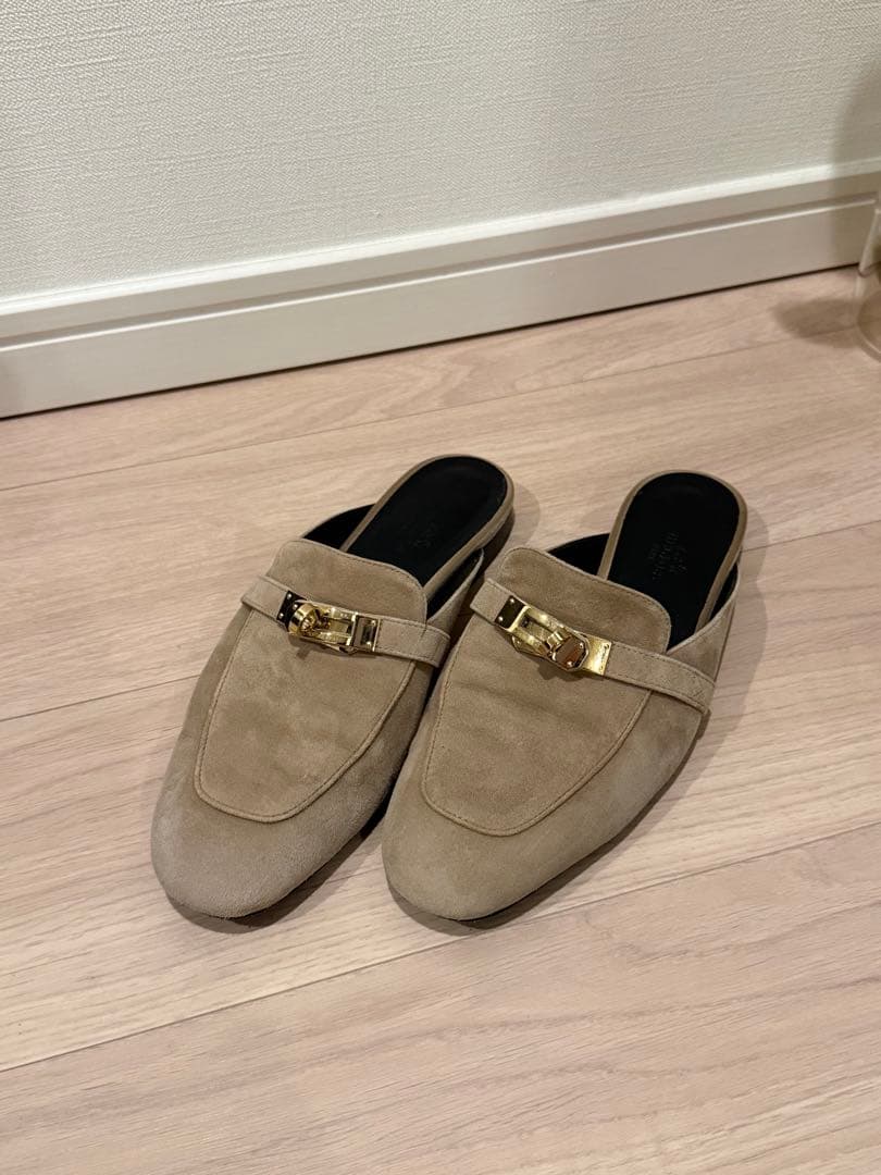 エルメスHermesスエードミュール