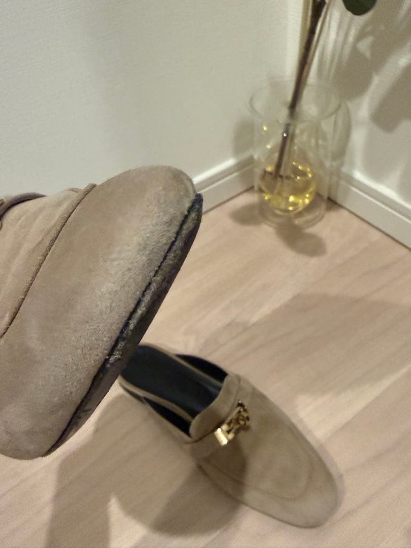 エルメスHermesスエードミュール