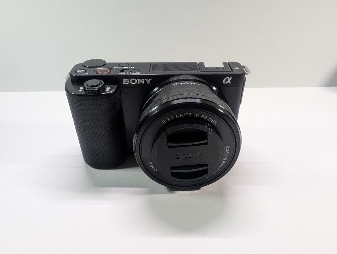 SONY カメラ ZV-E10　福袋　モニター・SDカード・ACアダプター付き