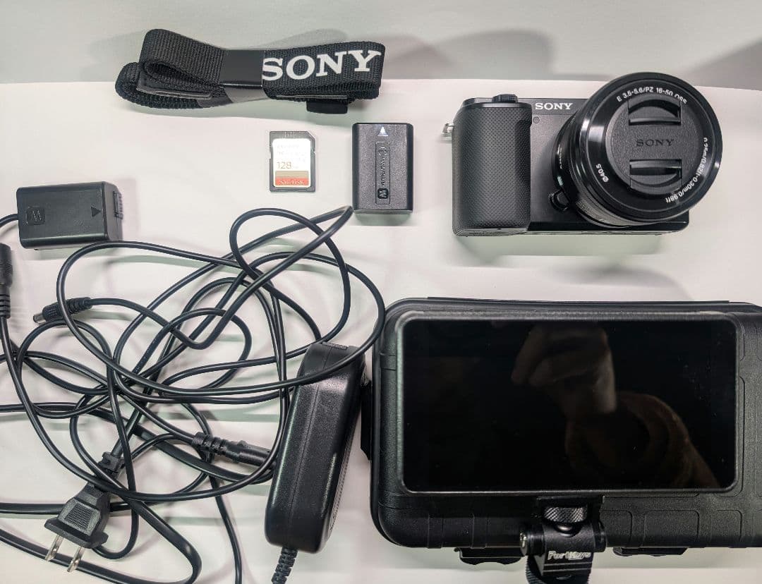 SONY カメラ ZV-E10　福袋　モニター・SDカード・ACアダプター付き