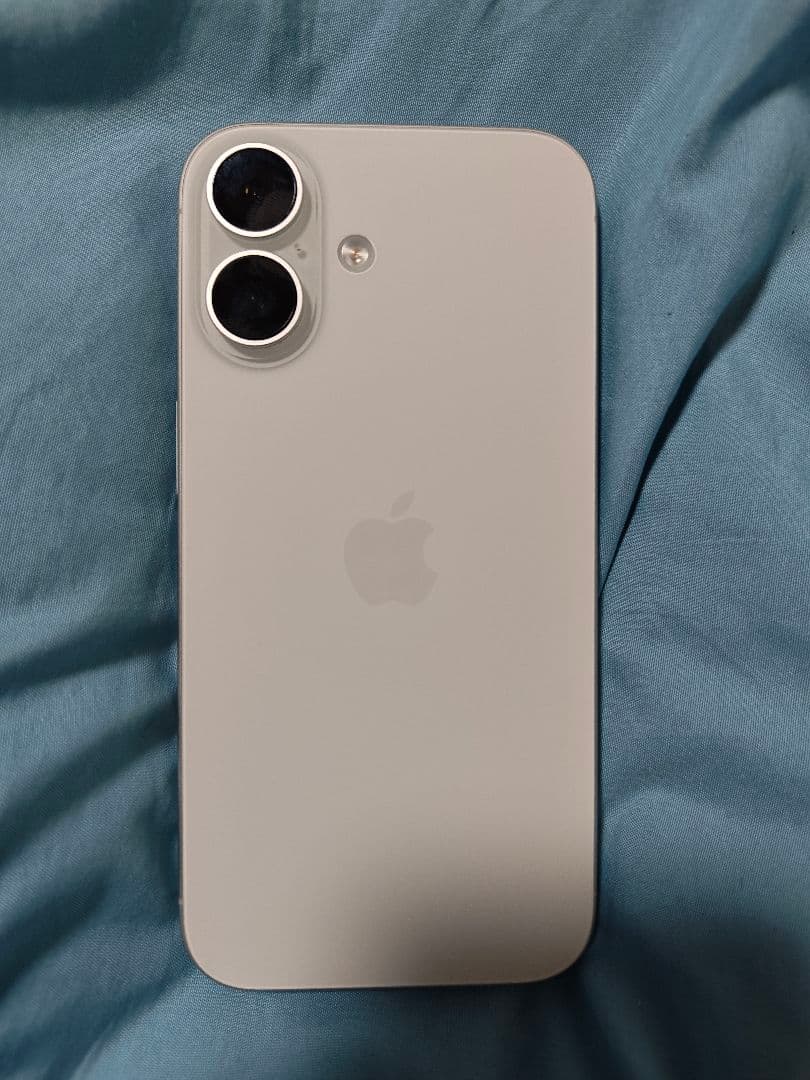 Apple iPhone 16 ホワイト 本体 Sim フーリ