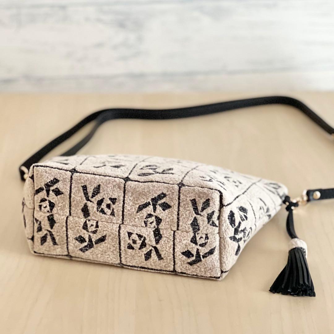 ミナペルホネン Lulu beigeショルダーバッグMB508-241