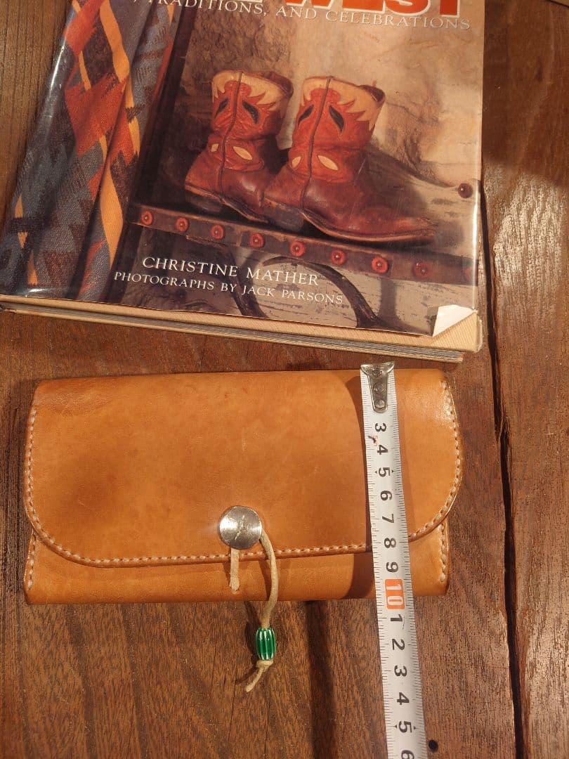 サドルレザー長財布　TADY＆KINGのコンチョ付き