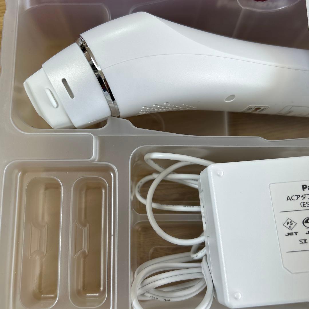 光エステ　脱毛　Panasonic ES-CWP81-S