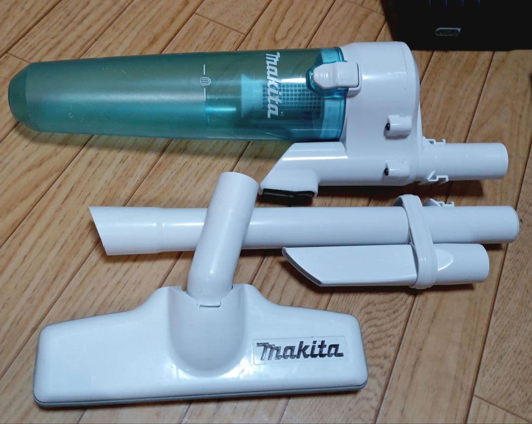 マキタ18V充電式クリーナーCL281FD サイクロン、バッテリー、充電器付