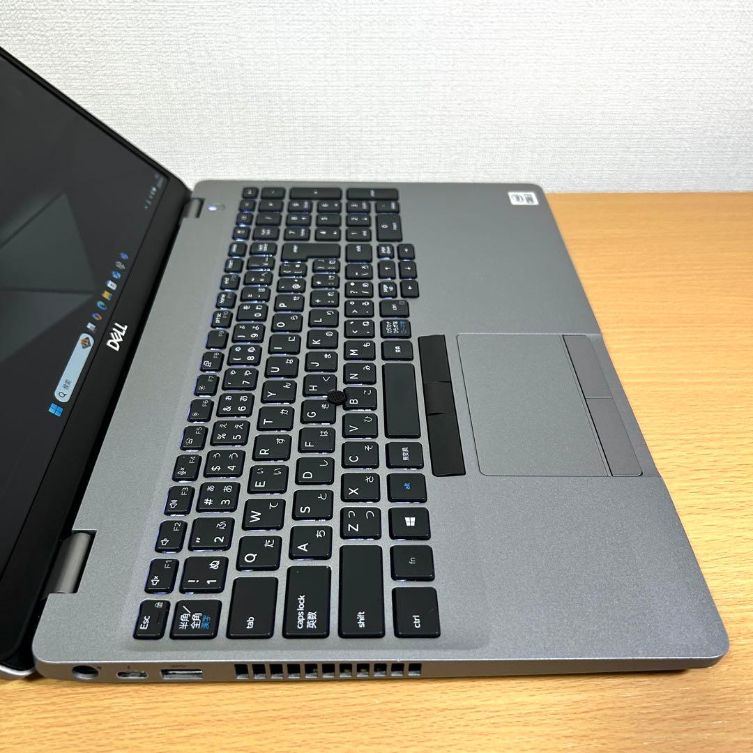 美品 DELL Precision 3551 i7 32GB 512GB 15型