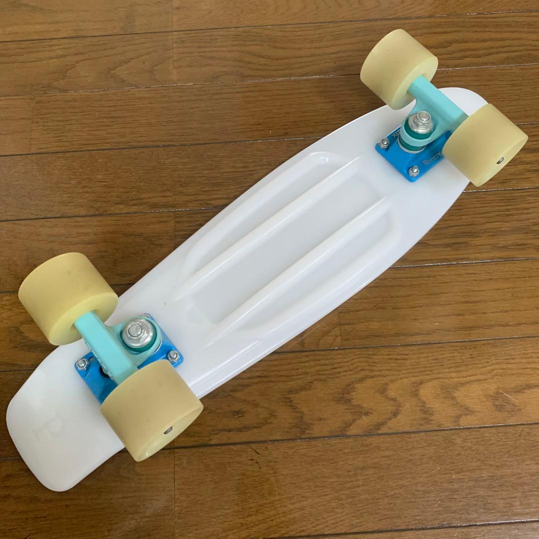 penny 22インチ 蓄光 GLACIAL BLUE