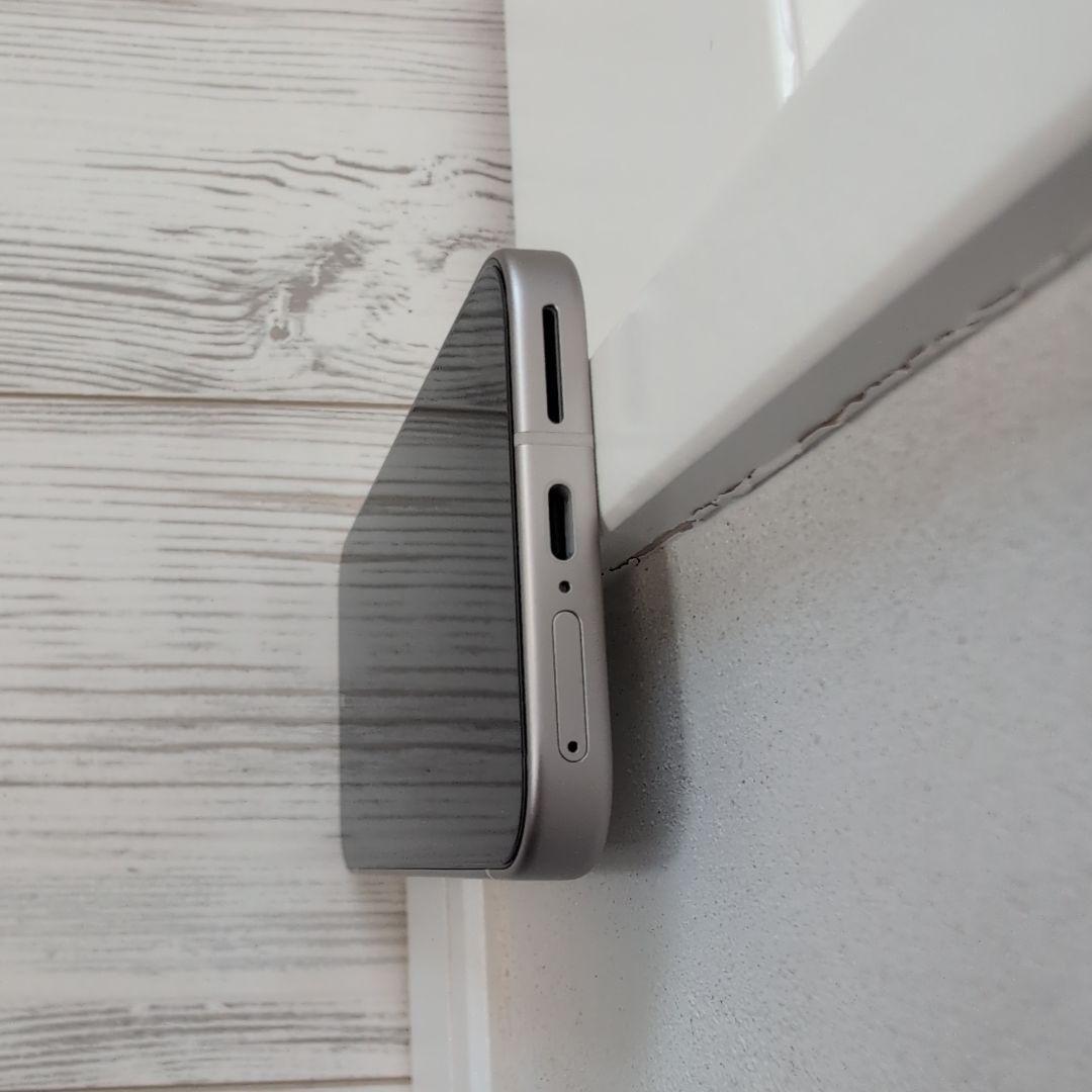 美品【使用少】Google Pixel9a ポーセリン 本体