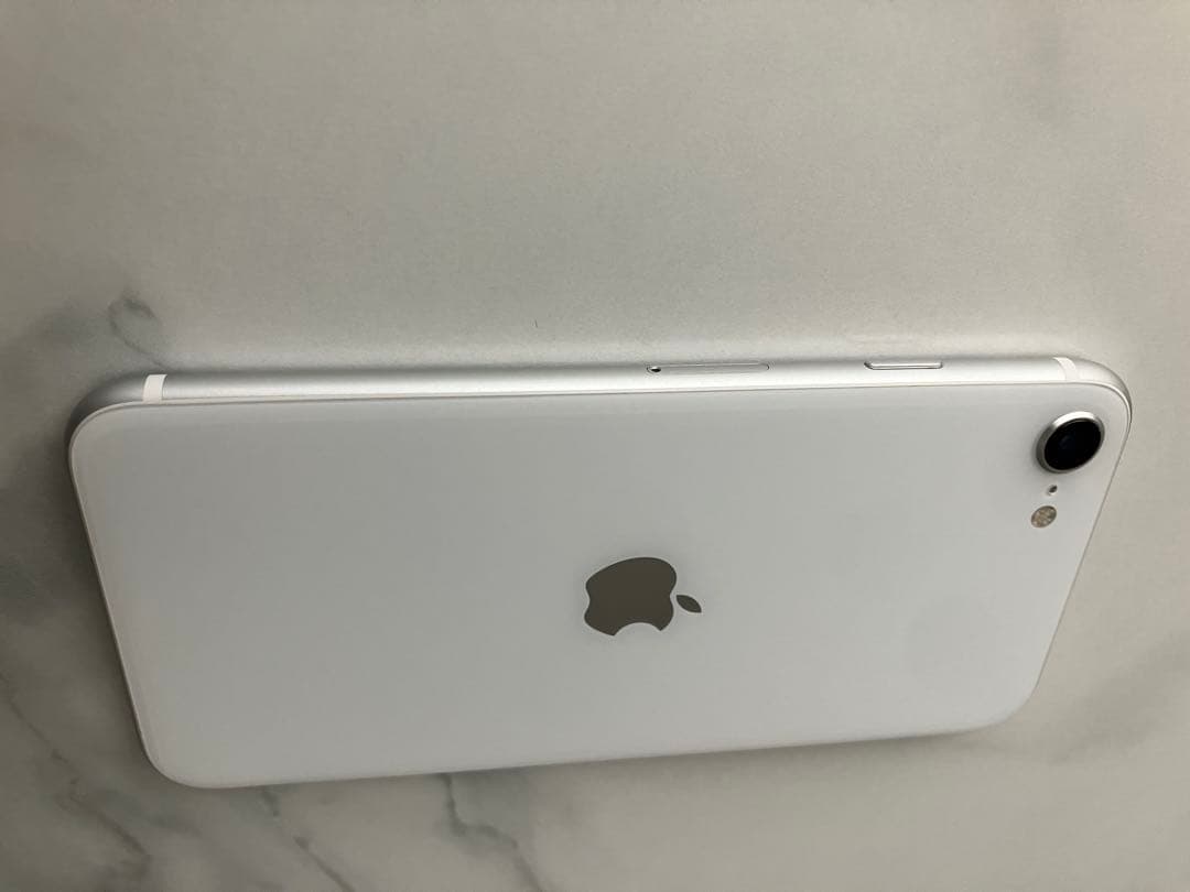 【美品】 iPhone SE 第2世代 SE2 64GB 本体