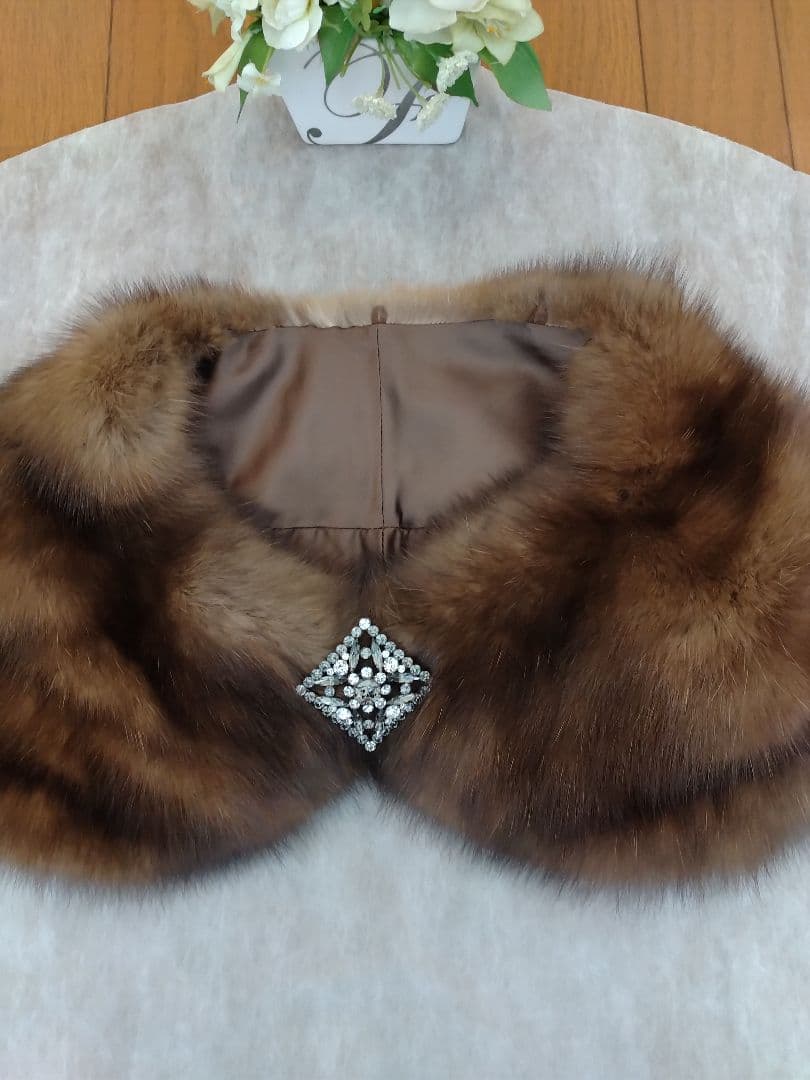 FOXEY ブローチ　ひし形　キラキラ