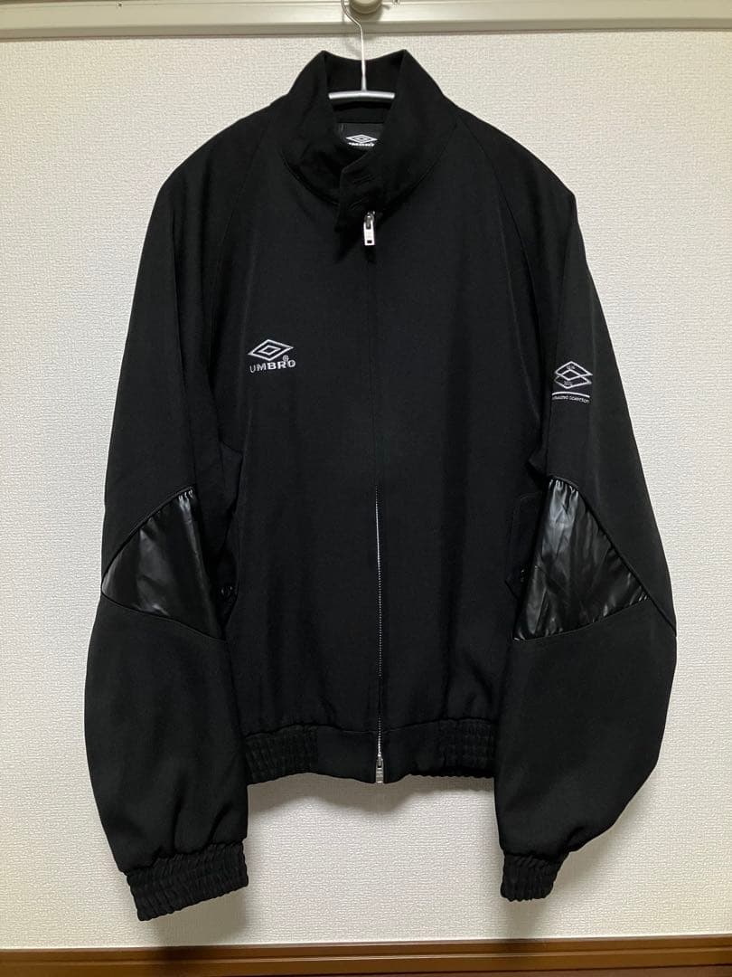 【UMBRO×HOTEL PALACE】シャイニーツイルハリントンジャケット