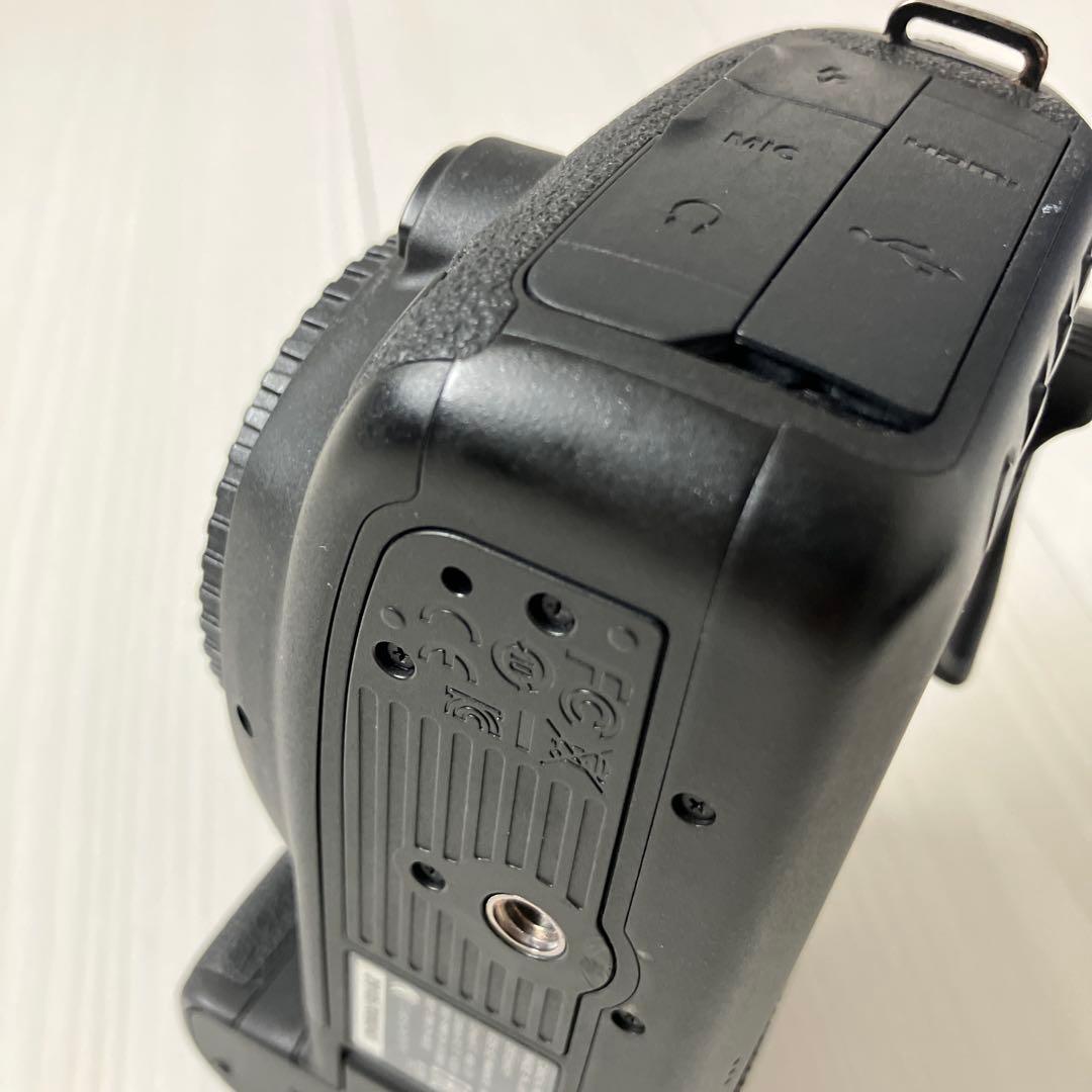 じ*た様 Canon EOS 5D Mark IV